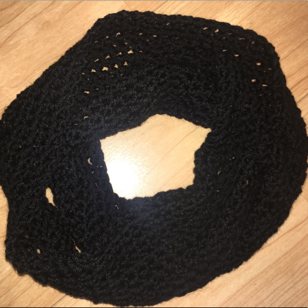 Black Infinity Scarf